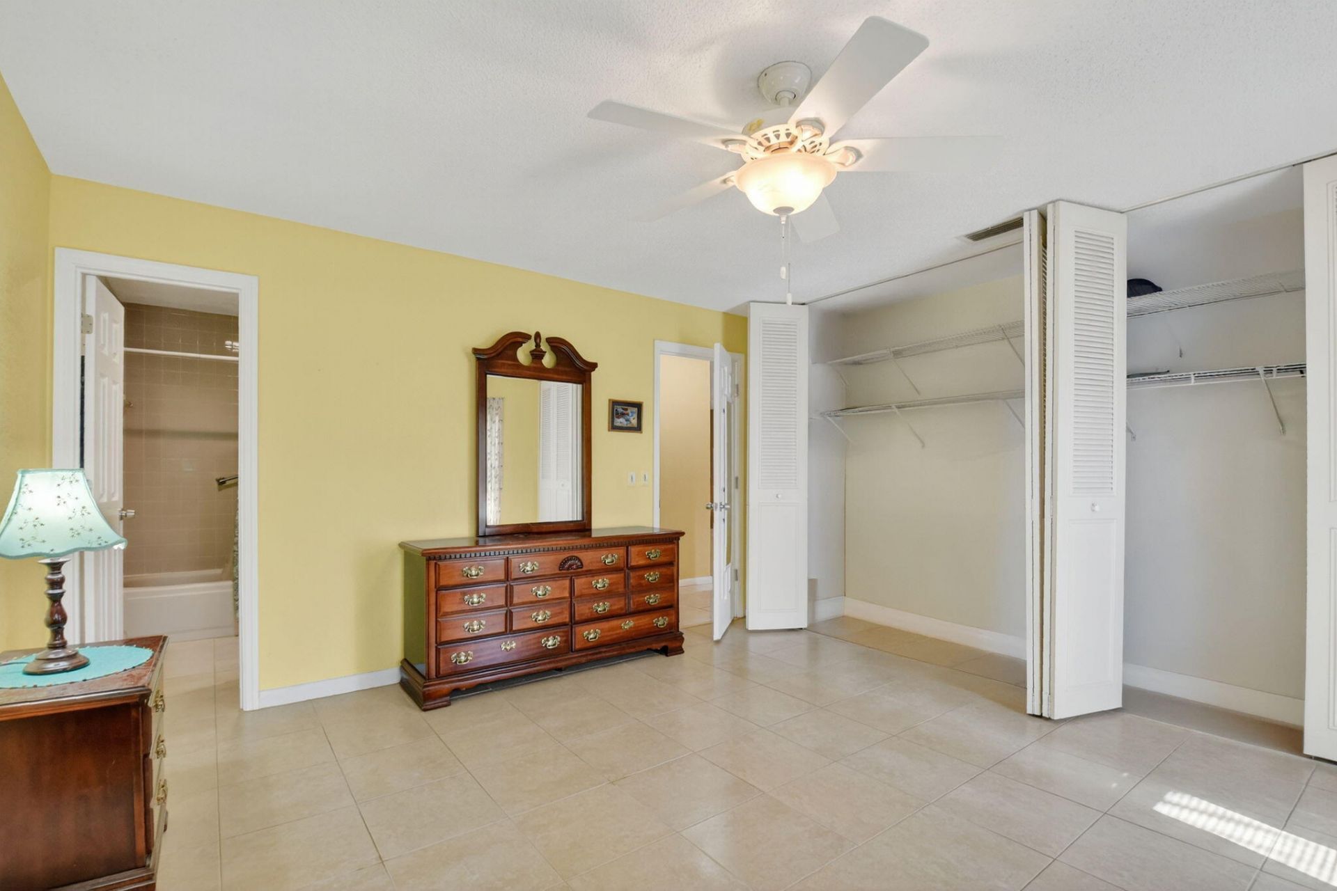 676 Laconia Circle, Unit B, Lake Worth, FL 33467 Photo