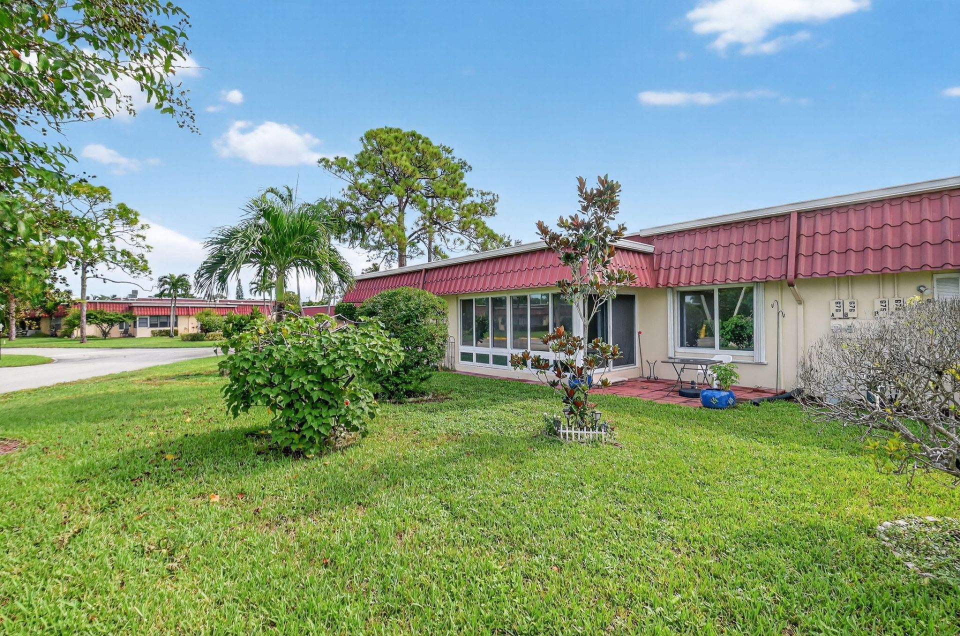 676 Laconia Circle, Unit B, Lake Worth, FL 33467 Photo