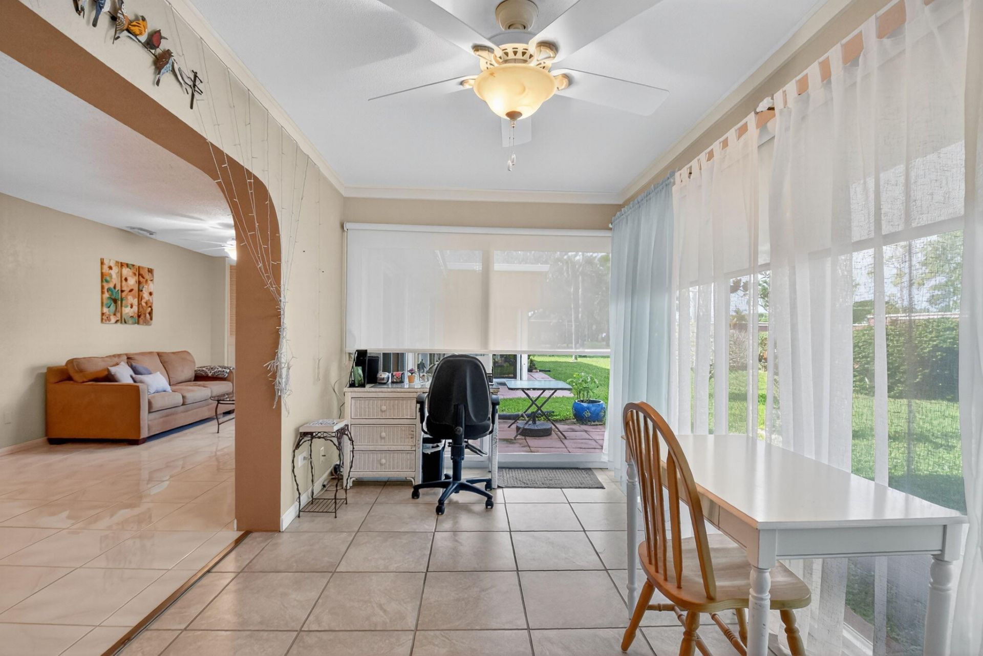 676 Laconia Circle, Unit B, Lake Worth, FL 33467 Photo