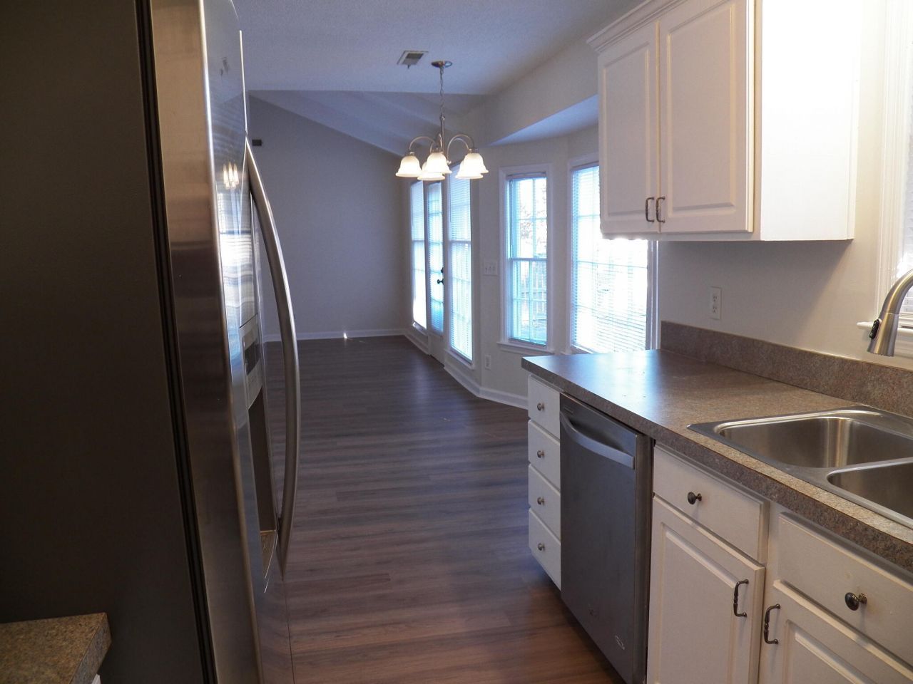 408 Bristlecone Drive Photo 6