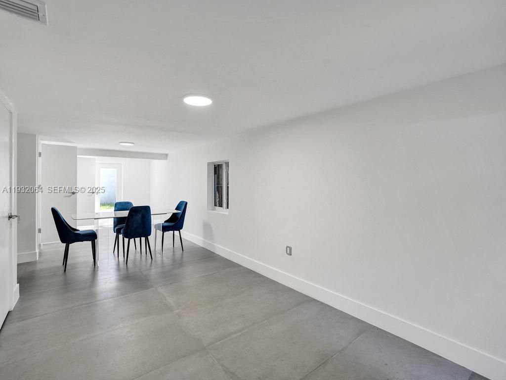 210 NE 85th St, El Portal, FL 33138 Photo