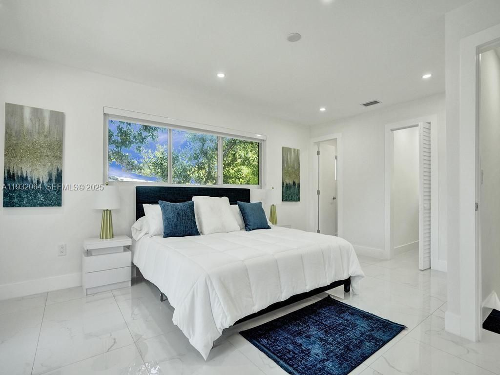 210 NE 85th St, El Portal, FL 33138 Photo