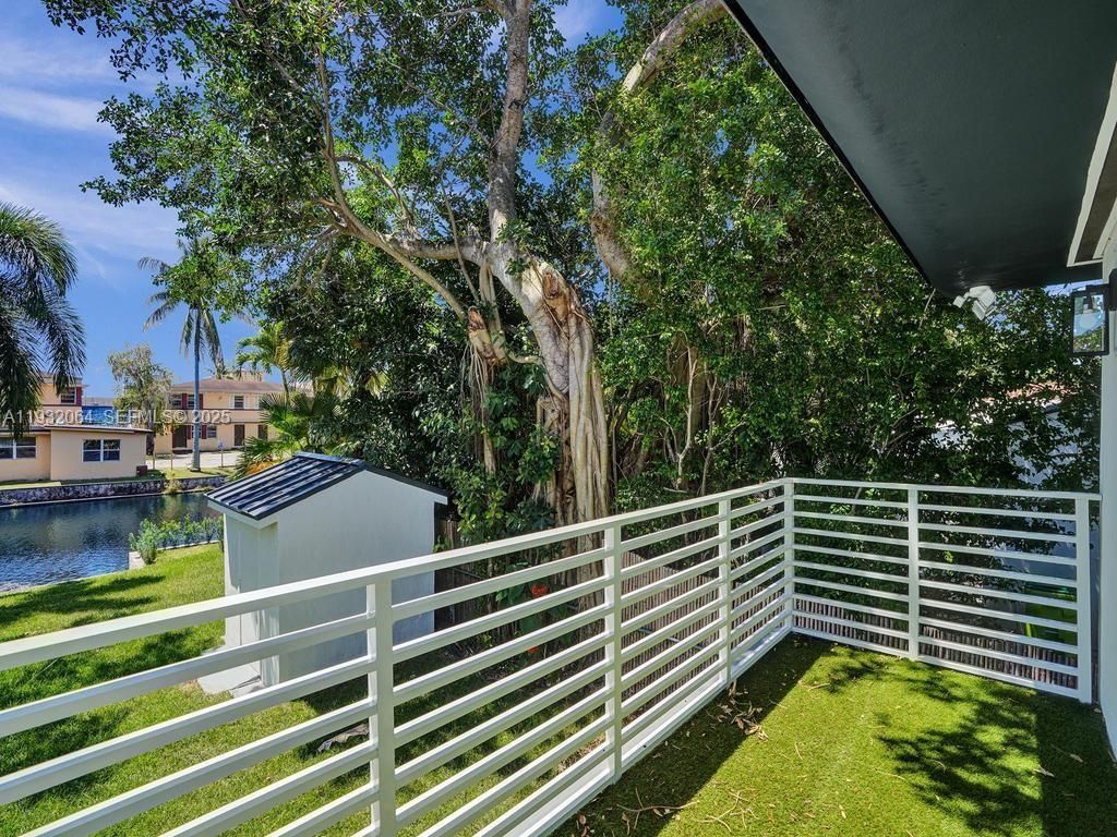 210 NE 85th St, El Portal, FL 33138 Photo