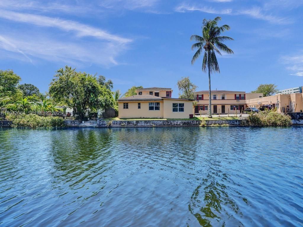 210 NE 85th St, El Portal, FL 33138 Photo