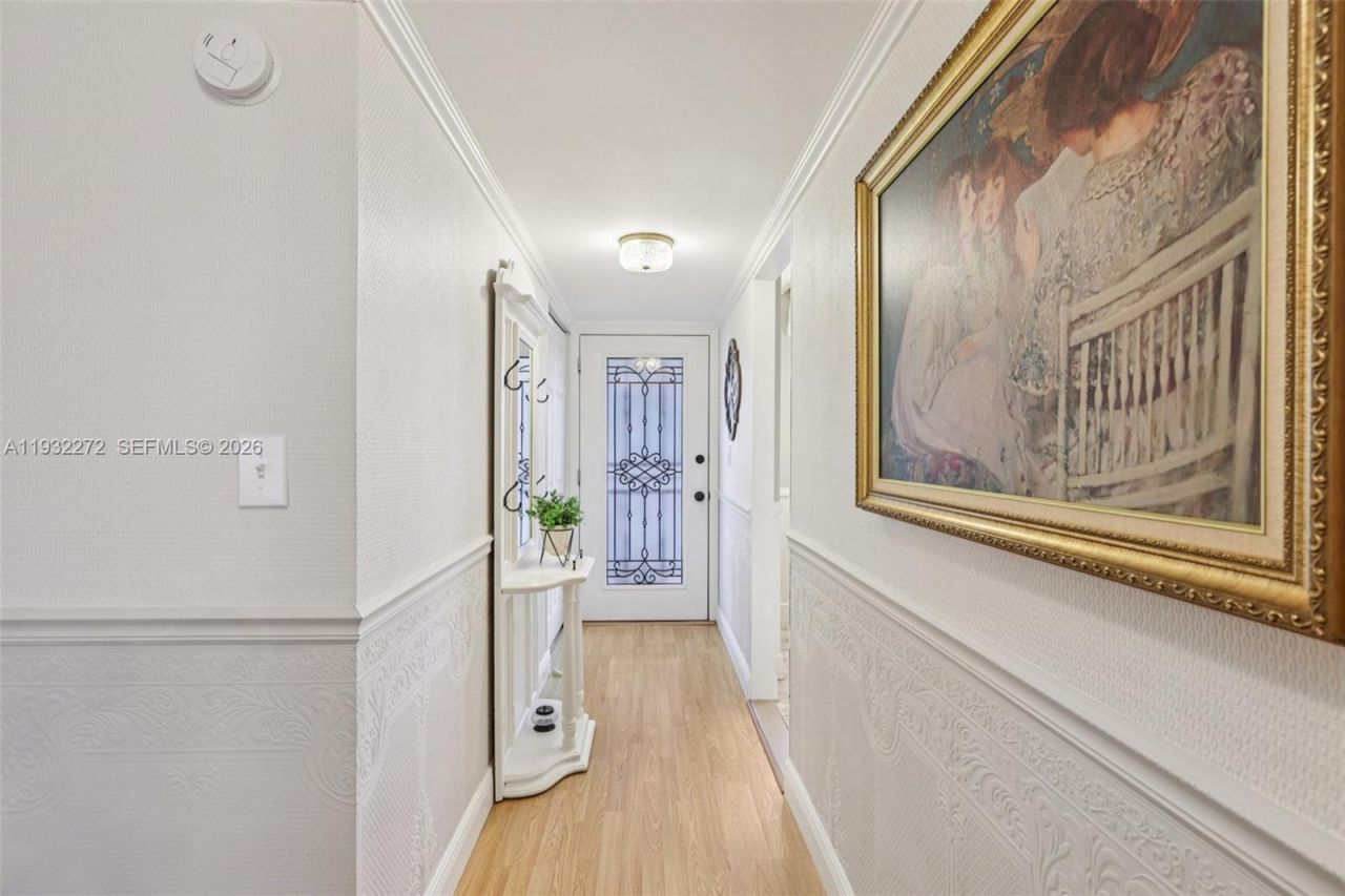 4850 NW 29th Ct, Unit 325, Lauderdale Lakes, FL 33313 Photo