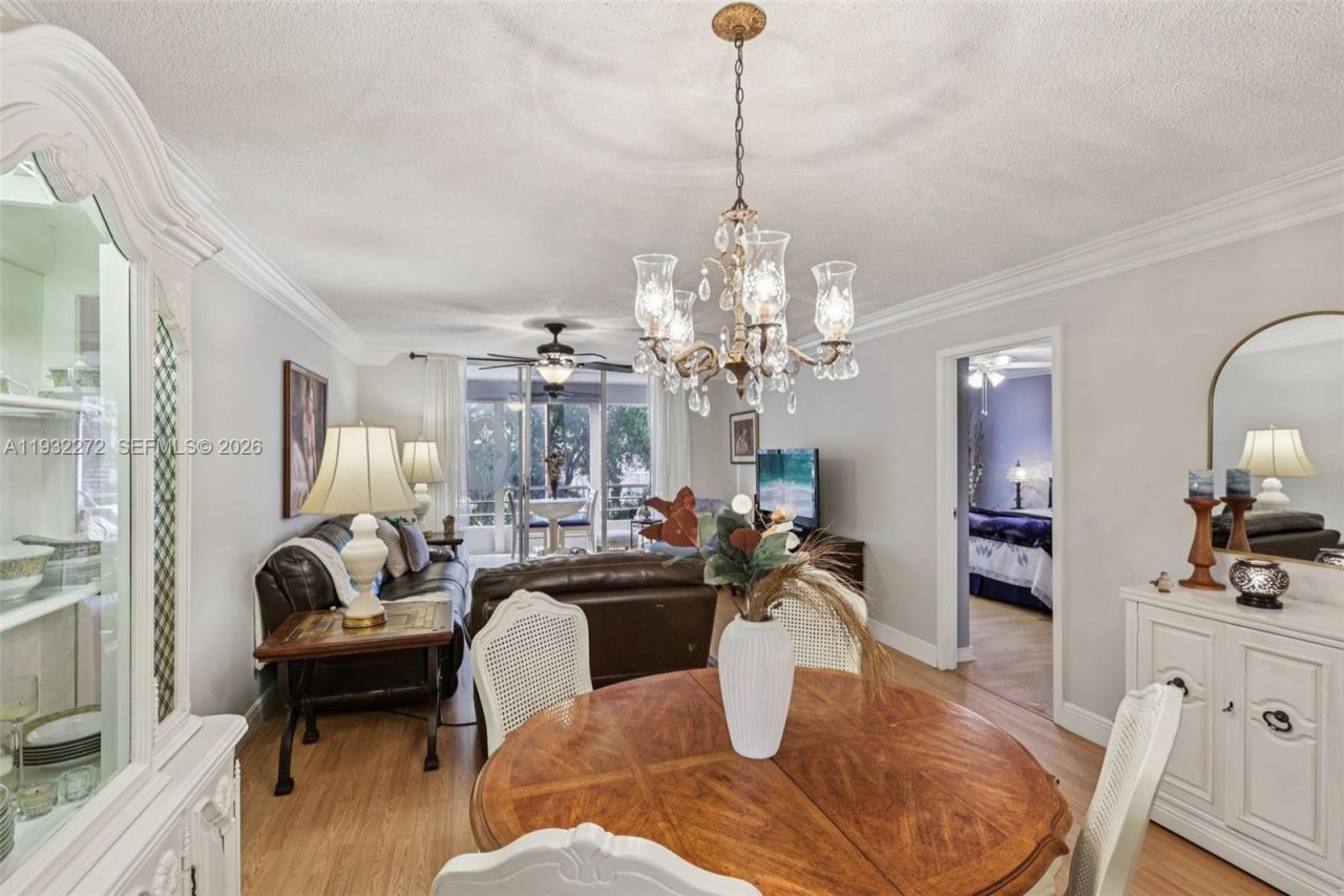 4850 NW 29th Ct, Unit 325, Lauderdale Lakes, FL 33313 Photo