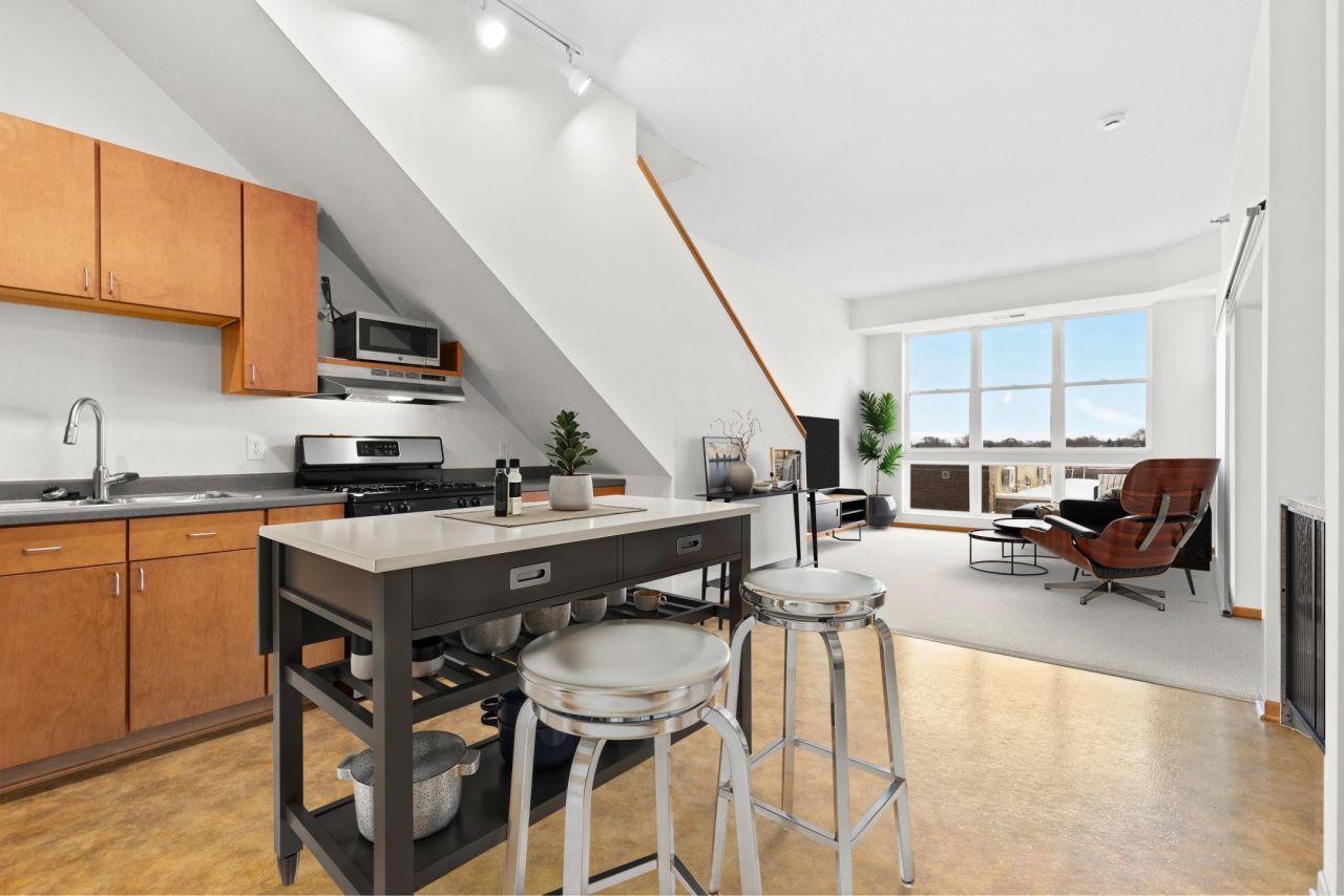 2650 University Avenue W, Unit 311, Saint Paul, MN 55114 Main Photo