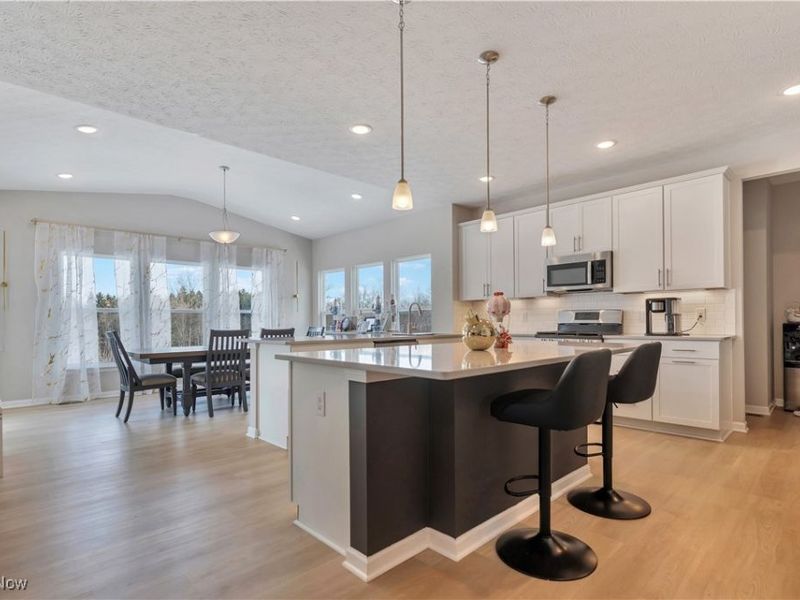 3367 Ponderosa Trail, Green, OH 44685 Photo 4