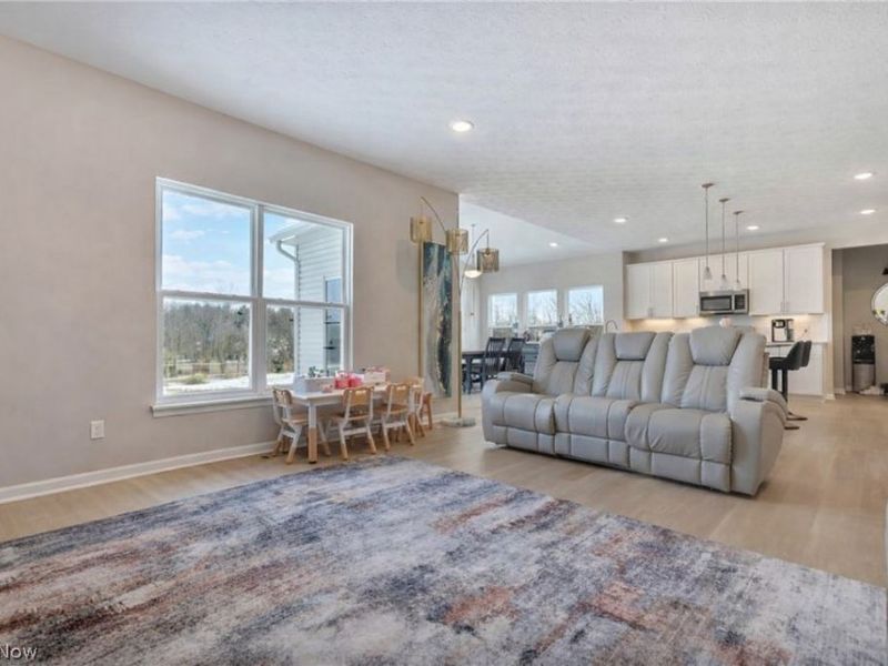 3367 Ponderosa Trail, Green, OH 44685 Photo 9