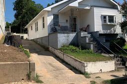 2313 Greene Street photo 4