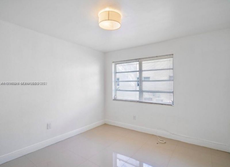 552 NE 61st St, Unit 4, Miami, FL 33137 Photo