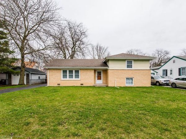 309 E South Street, Peotone, IL 60468