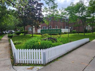 224-23 Kingsbury Avenue Oakland Gardens, NY 11364