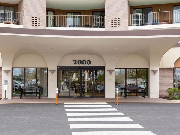 20930 VALLEY FORGE CIRCLE, Unit 930, KING OF PRUSSIA, PA 19406