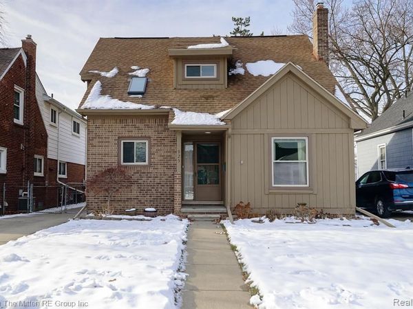 925 N Rosevere Avenue, Dearborn, MI 48128
