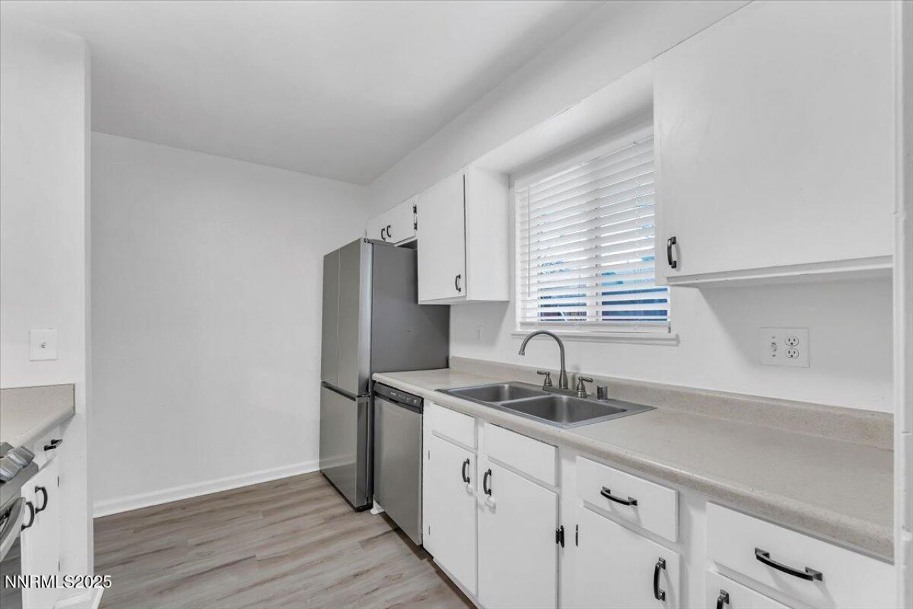 745 Akard Drive, Reno, NV 89503 Photo