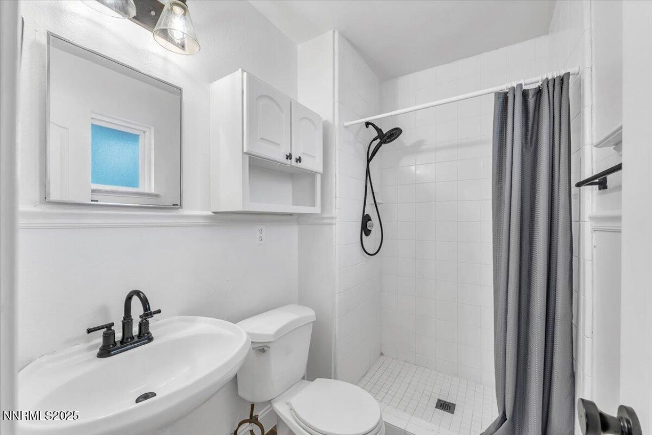 745 Akard Drive, Reno, NV 89503 Photo