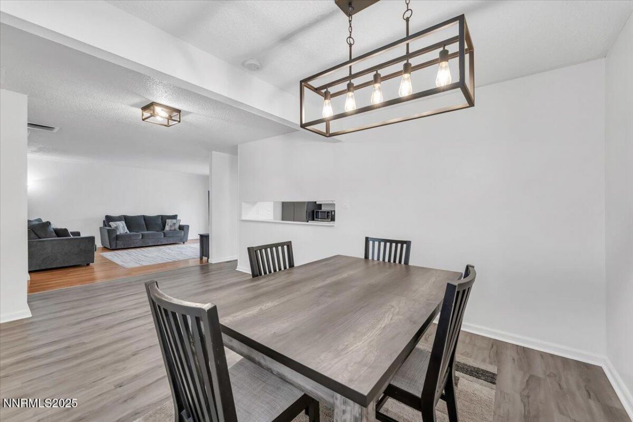 745 Akard Drive, Reno, NV 89503 Photo