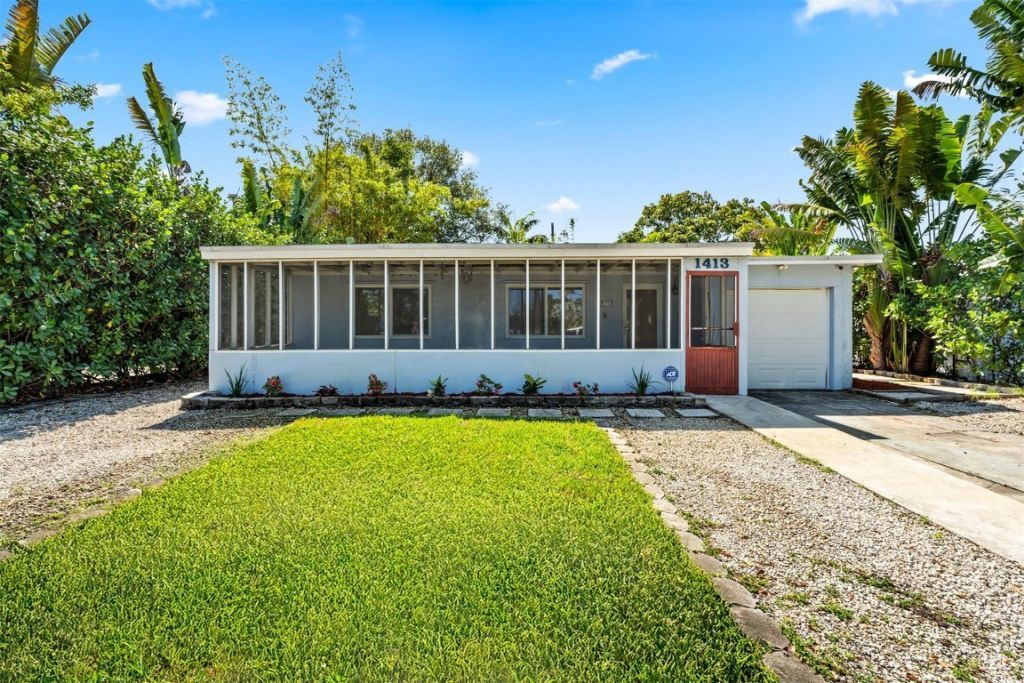 1413 SW 23rd Ave, Fort Lauderdale, FL 33312 Main Photo