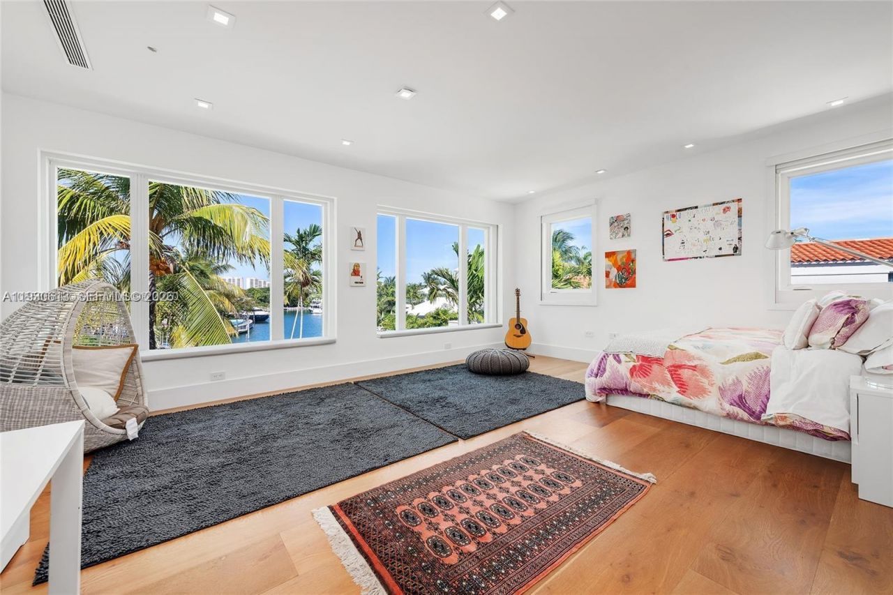 481 S Mashta Drive, Key Biscayne, FL 33149 Photo