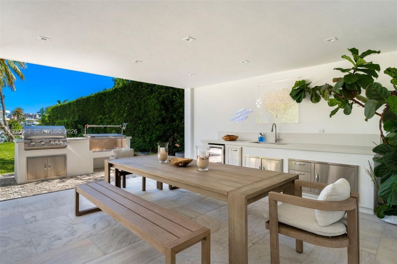 481 S Mashta Drive, Key Biscayne, FL 33149 Photo