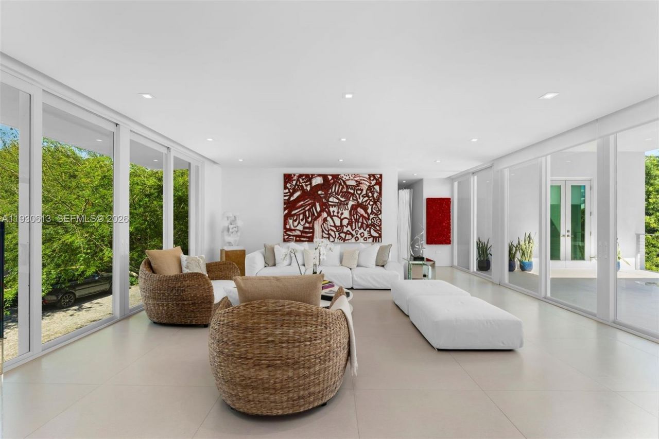 481 S Mashta Drive, Key Biscayne, FL 33149 Photo