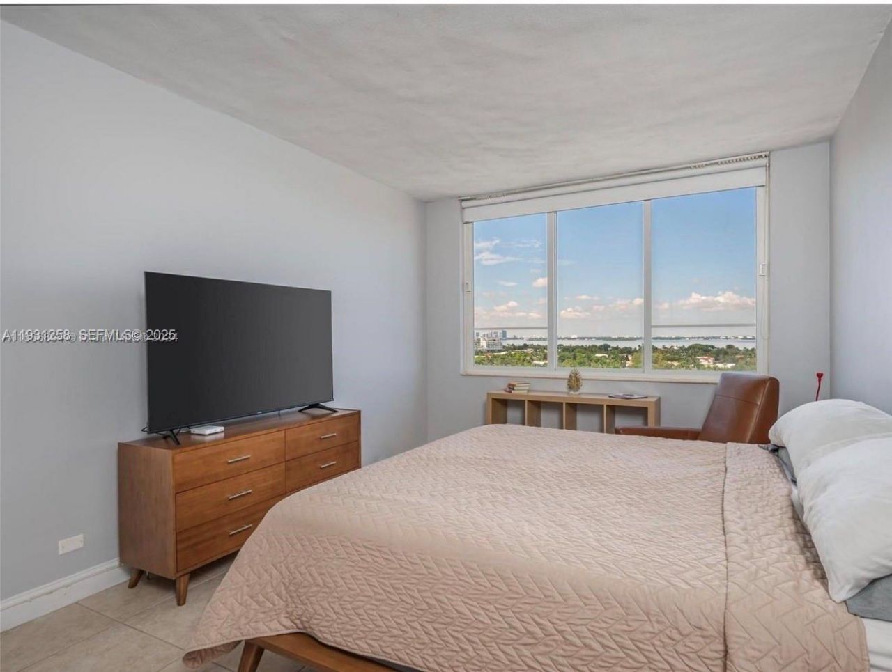 5005 Collins Ave , Unit 1506, Miami Beach, FL 33140 Photo