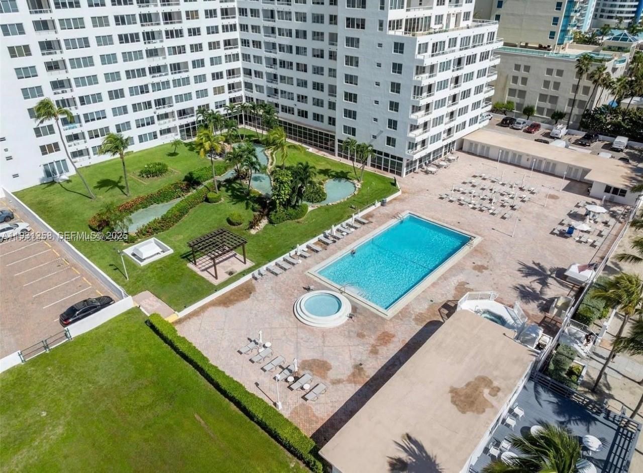 5005 Collins Ave , Unit 1506, Miami Beach, FL 33140 Photo