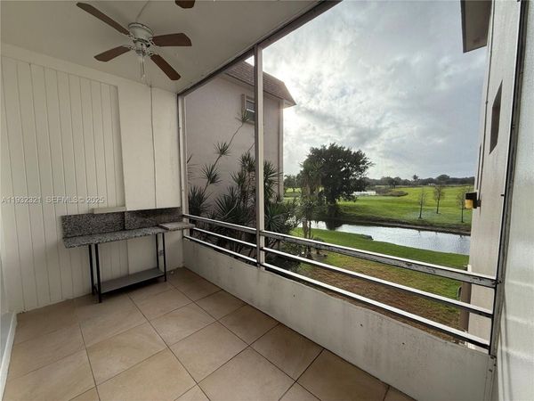 Unit 205, Davie, FL 33324