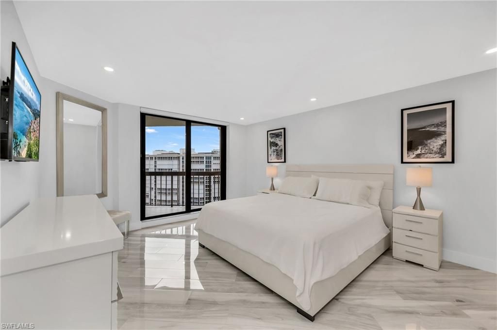 4551 Gulf Shore Blvd N, Unit 1805, Naples, FL 34103 Photo