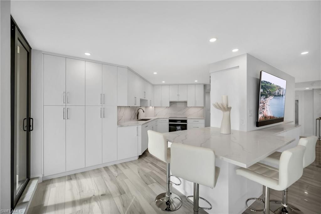 4551 Gulf Shore Blvd N, Unit 1805, Naples, FL 34103 Photo