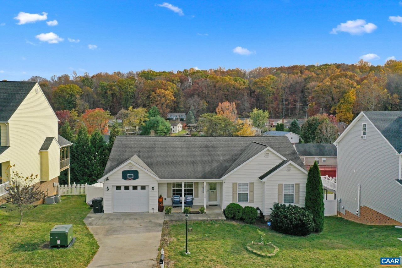 900 Geoffery St, Staunton, VA 24401 Main Photo