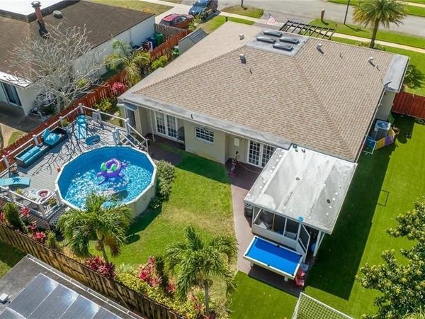 4984 SW 95th Avenue, Cooper City, FL 33328