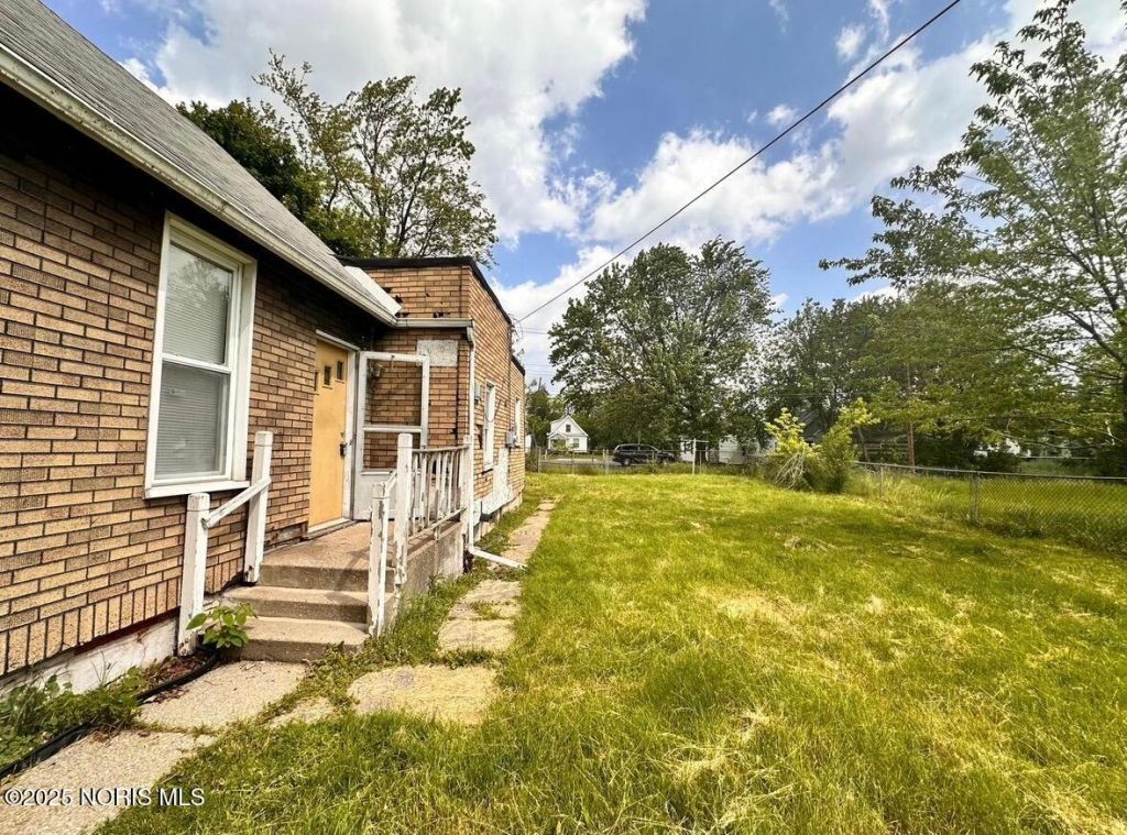 1307 Noble Street, Toledo, OH 43608 Main Photo