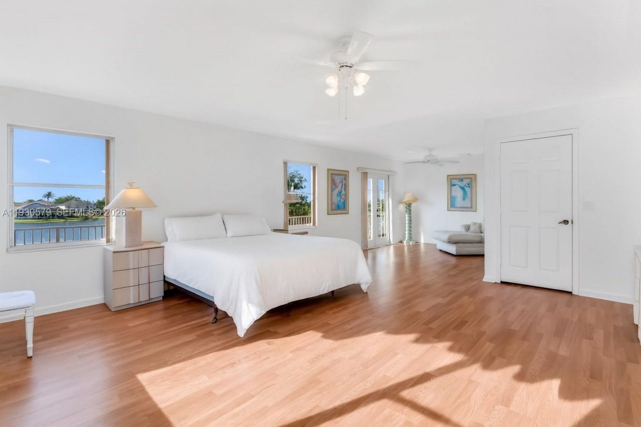 1008 NW 180th Ave, Pembroke Pines, FL 33029 Photo