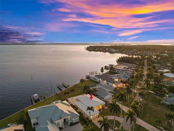 264 BAYSHORE DRIVE, CAPE CORAL, FL 33904