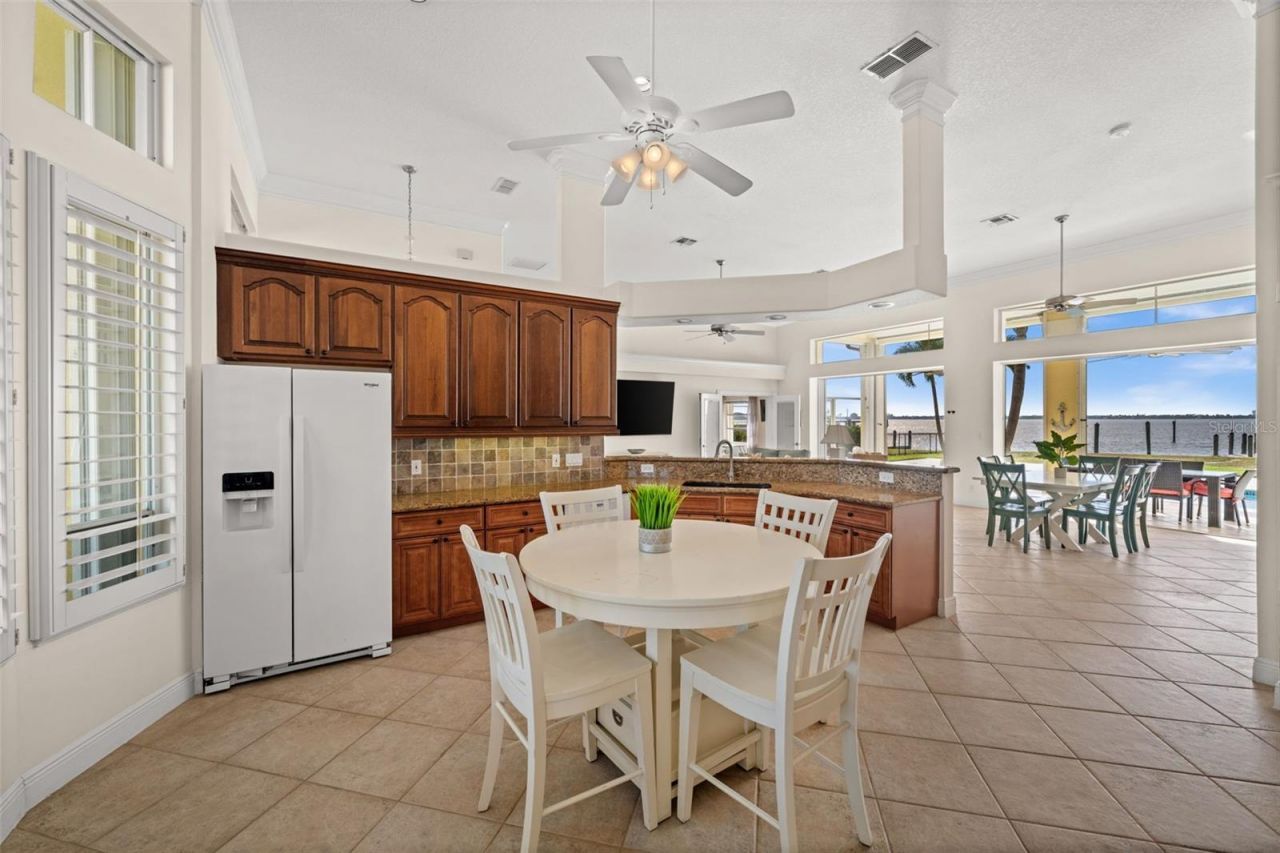 264 Bayshore Drive, Cape Coral, FL 33904 Photo