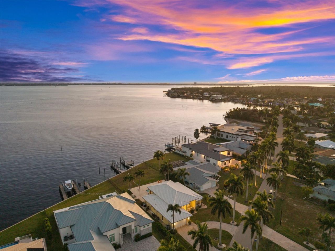 264 Bayshore Drive, Cape Coral, FL 33904 Photo