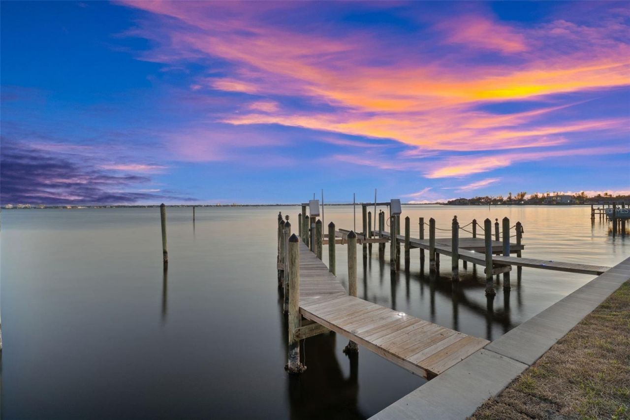 264 Bayshore Drive, Cape Coral, FL 33904 Photo