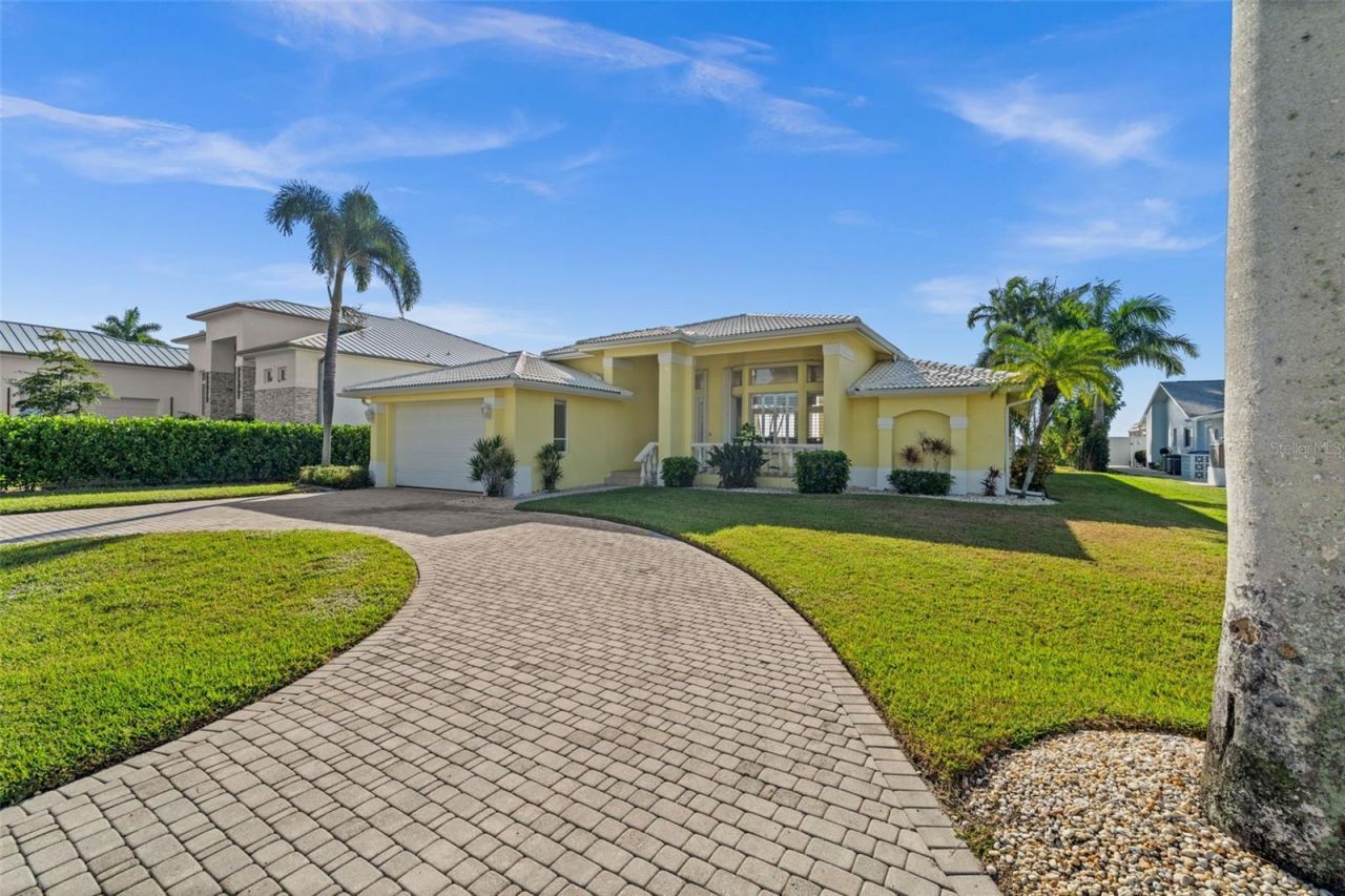 264 Bayshore Drive, Cape Coral, FL 33904 Photo