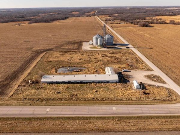 21868 122nd Street, Birmingham, IA 52535