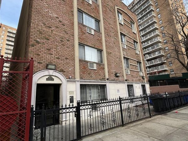 2135 Crotona Avenue, Unit 2B, Bronx, NY 10457