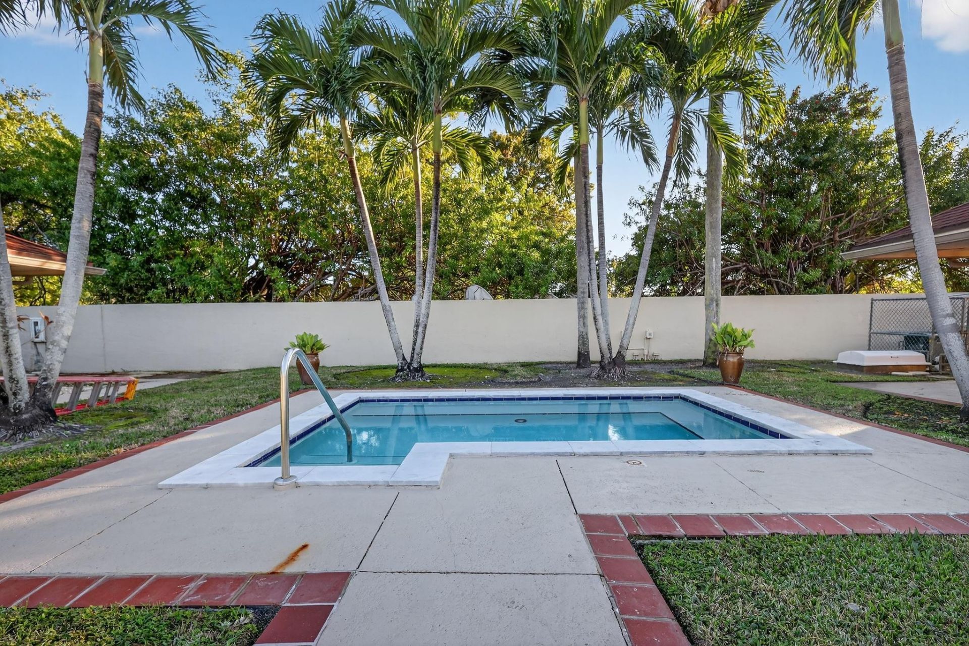 18840 NW 57th Avenue, Unit 302, Hialeah, FL 33015 Photo