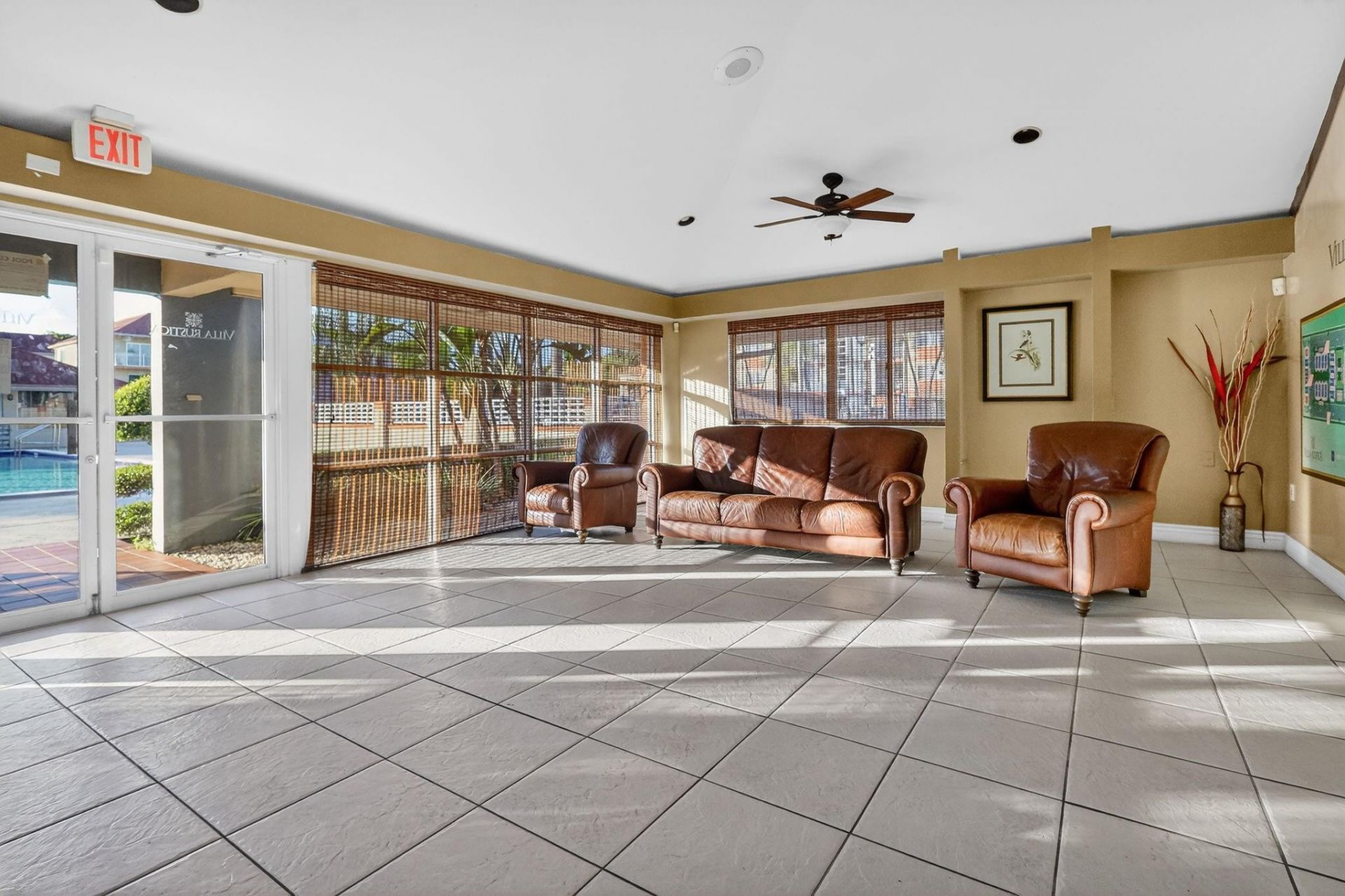 18840 NW 57th Avenue, Unit 302, Hialeah, FL 33015 Photo