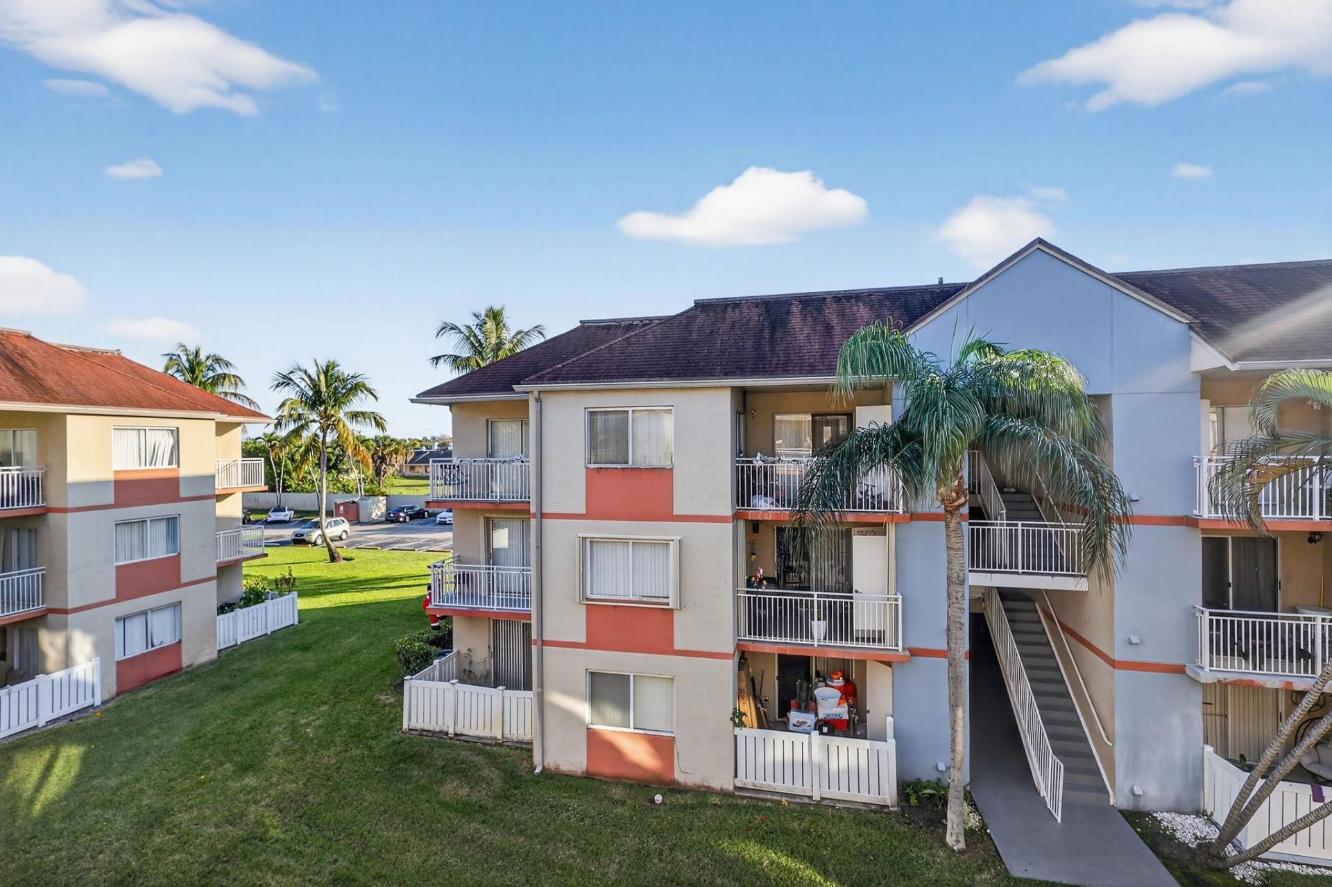 18840 NW 57th Avenue, Unit 302, Hialeah, FL 33015 Photo