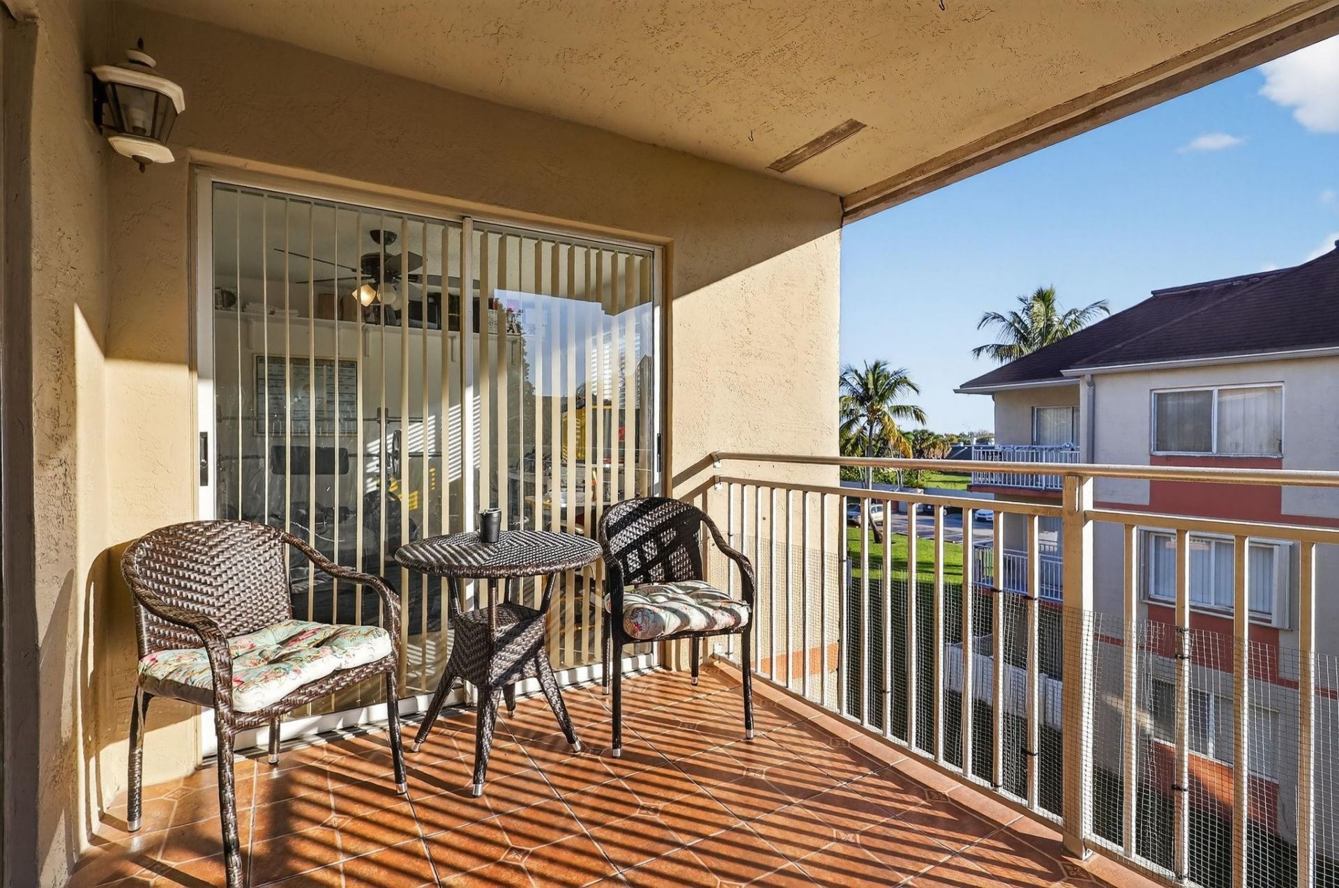 18840 NW 57th Avenue, Unit 302, Hialeah, FL 33015 Photo