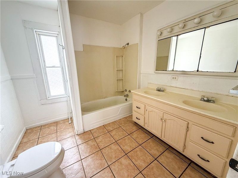 153 N Sycamore Street, Ravenna, OH 44266 Photo 16