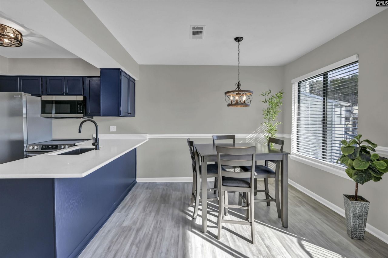 320 Shoreline Drive Photo 19