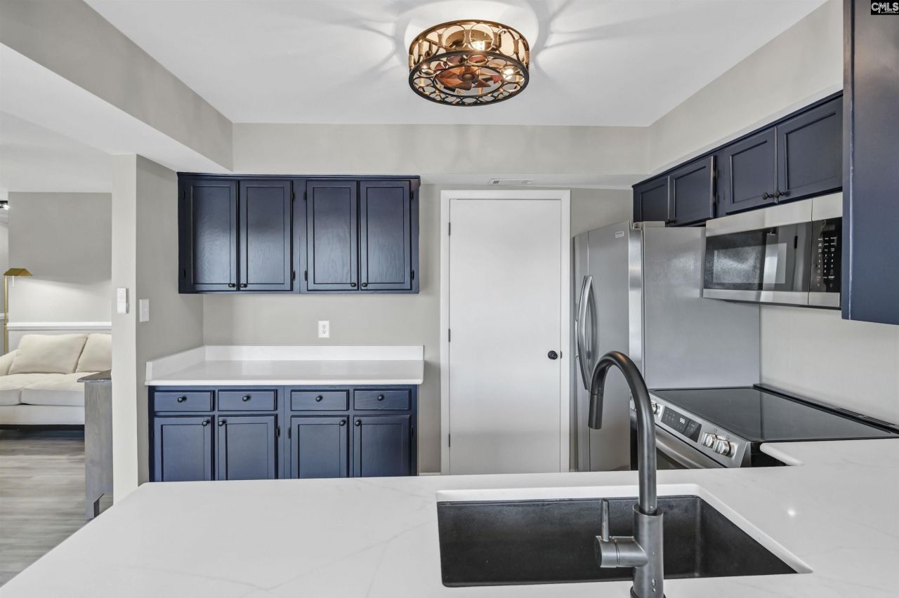 320 Shoreline Drive Photo 22