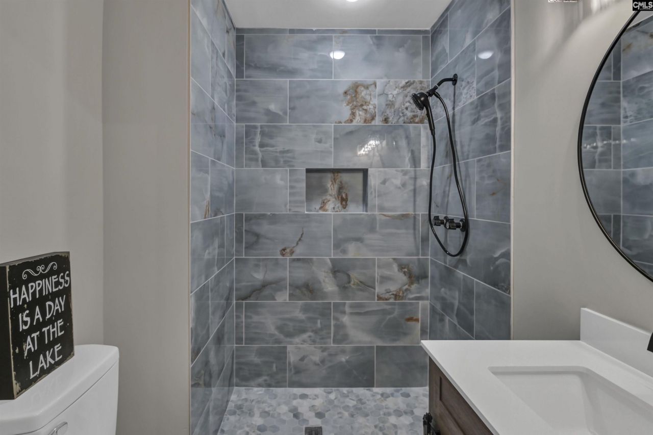 320 Shoreline Drive Photo 33